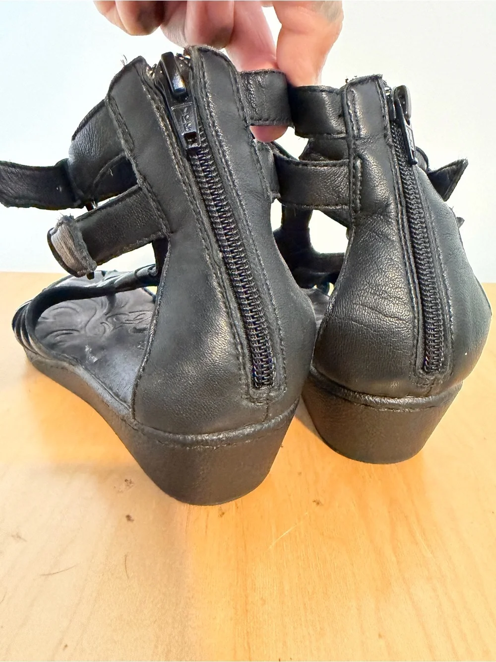 Born Women's Strappy Gladiator Sandals